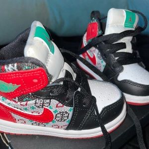 Baby jordan 1s size 5c